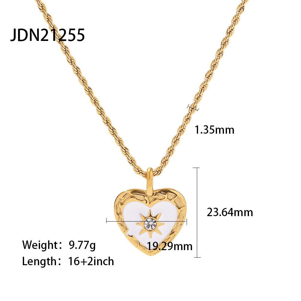 High Quality Vintage Titanium Steel Heart Shape Necklace